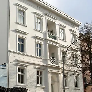 https://firstclass-apartment.hamburg-hotels-de.com
